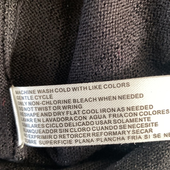 Black Cardigan with Soft Metallic Silver Stripes Great to Wear Dressy Or Casual - Picture 8 of 8